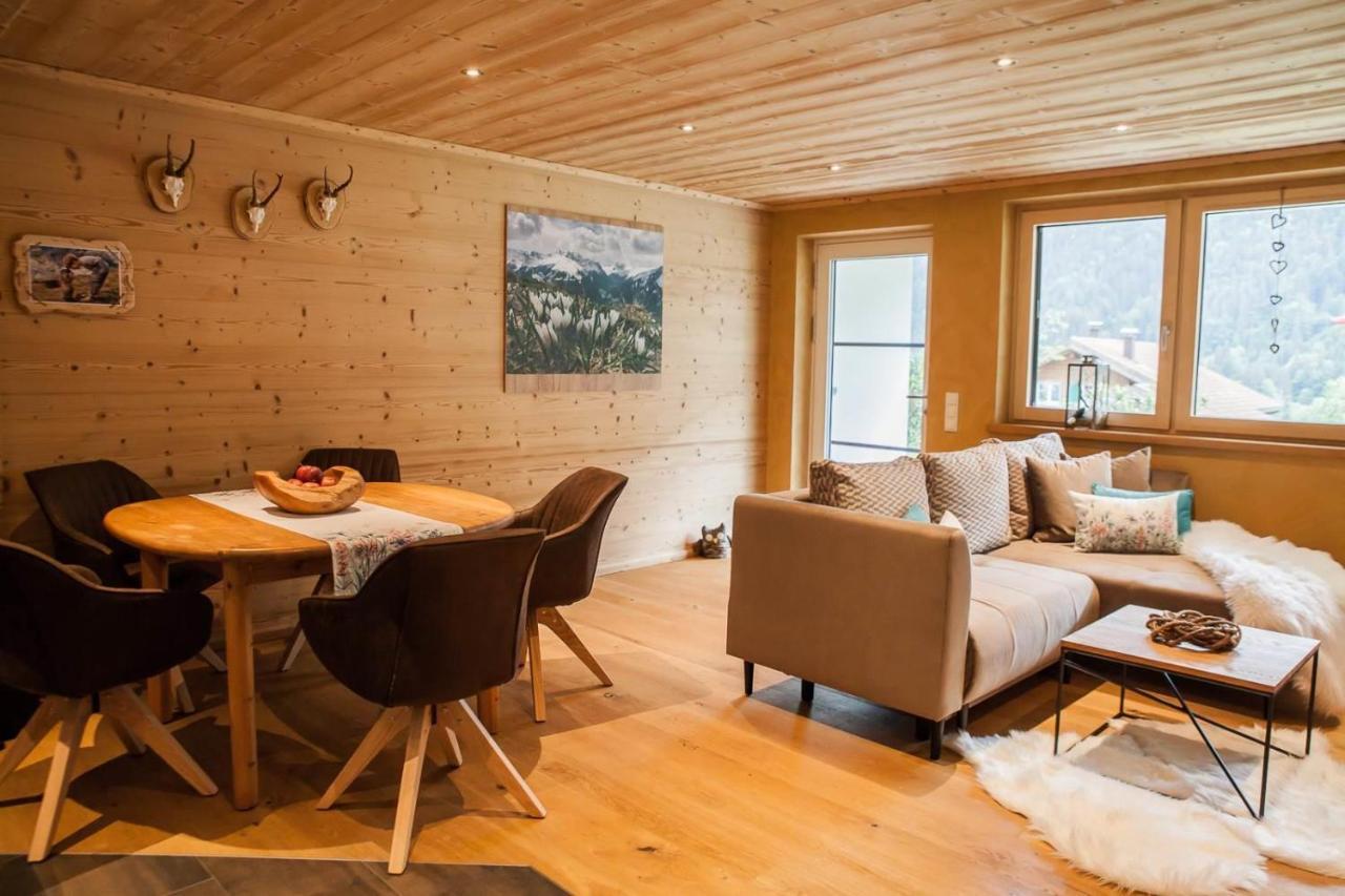 Alpenzauber Apartment Montafon Sankt Gallenkirch Bagian luar foto